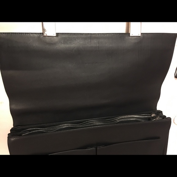 3 day blow out sale! Authentic Gucci Lrg Briefcase - Picture 5 of 10
